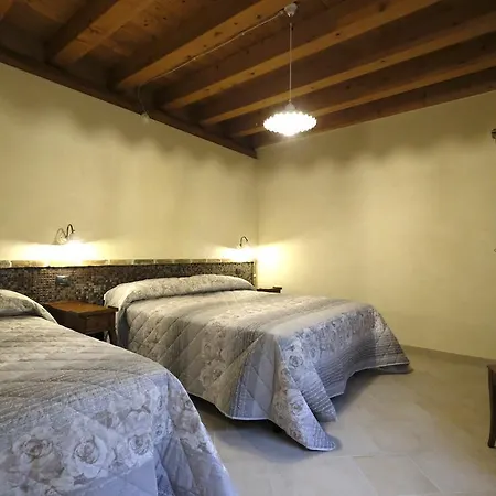 Corte Di Tosina Farm stay *